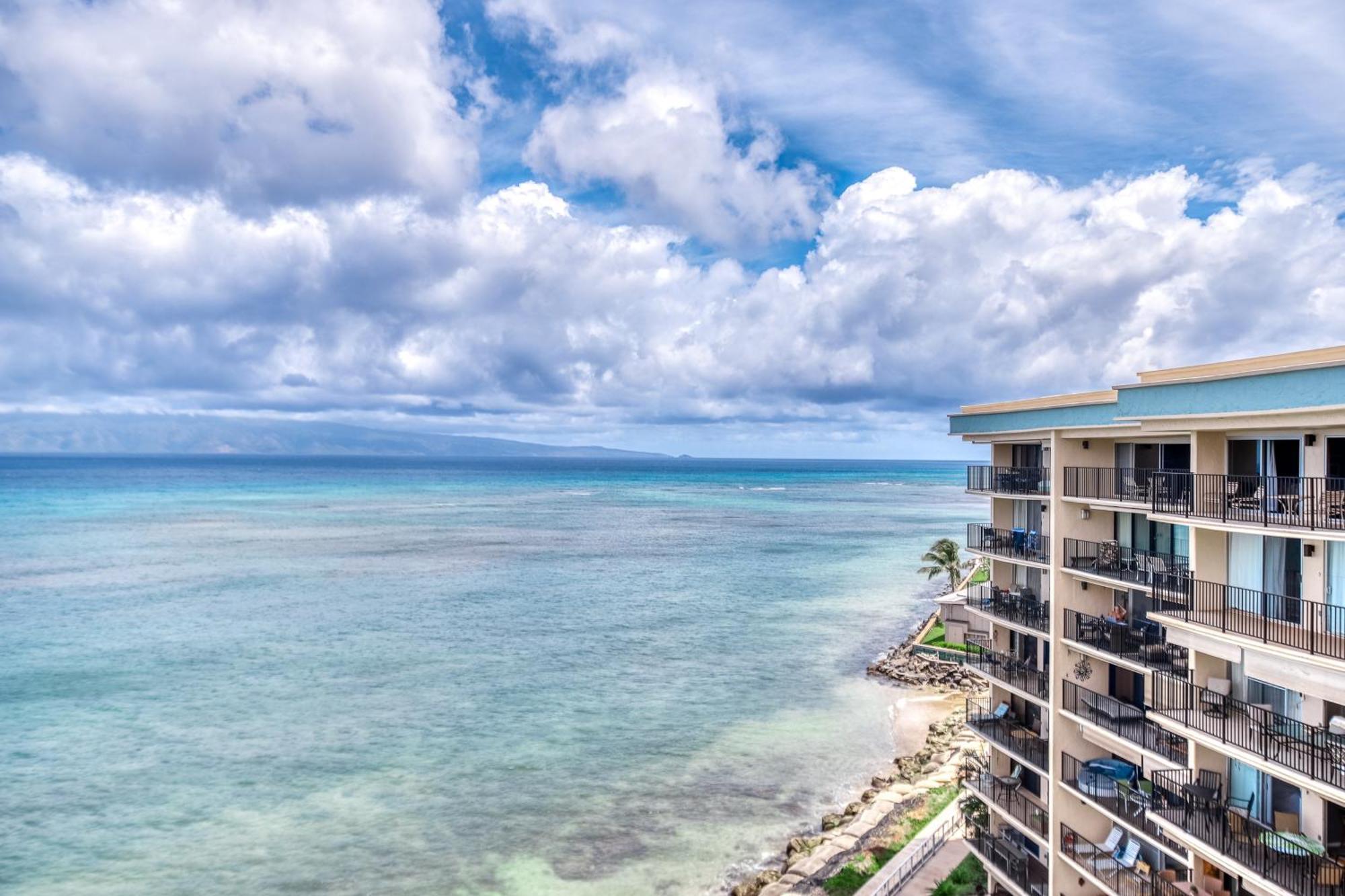 Hololani Resort Kahana Exterior photo